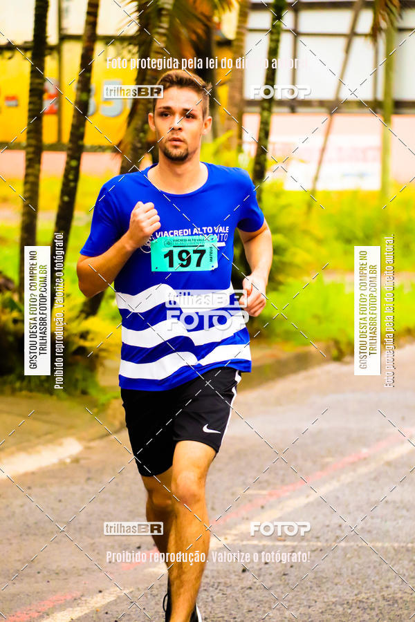 Buy your photos of the event2 Viacredi Alto Vale em Movimento on Fotop