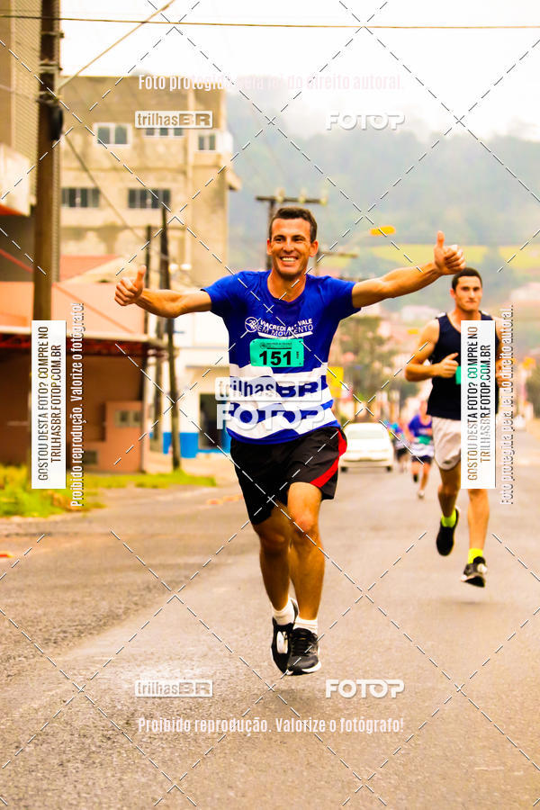 Buy your photos of the event2 Viacredi Alto Vale em Movimento on Fotop