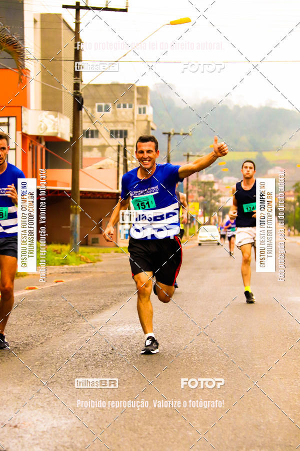 Buy your photos of the event2 Viacredi Alto Vale em Movimento on Fotop