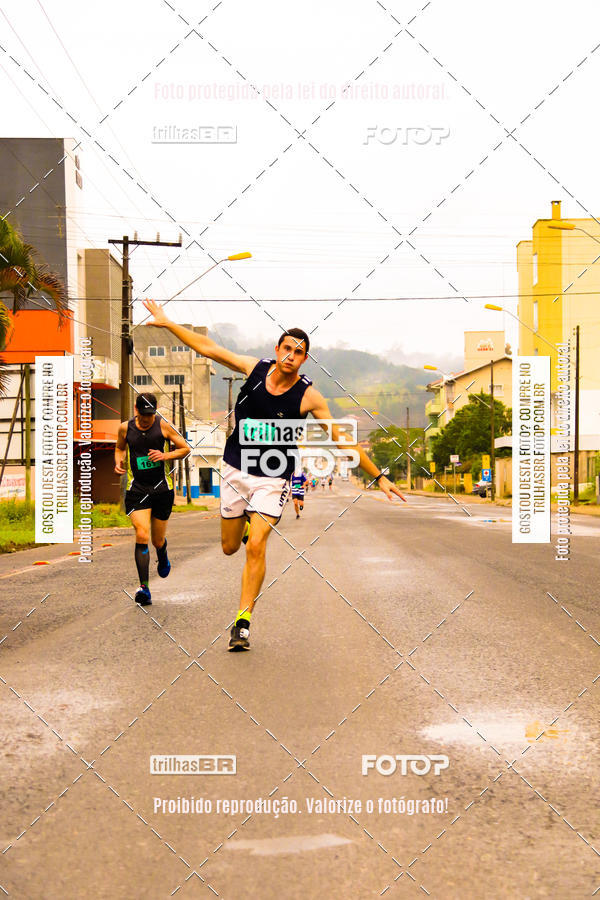 Buy your photos of the event2 Viacredi Alto Vale em Movimento on Fotop