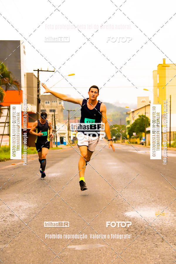 Buy your photos of the event2 Viacredi Alto Vale em Movimento on Fotop