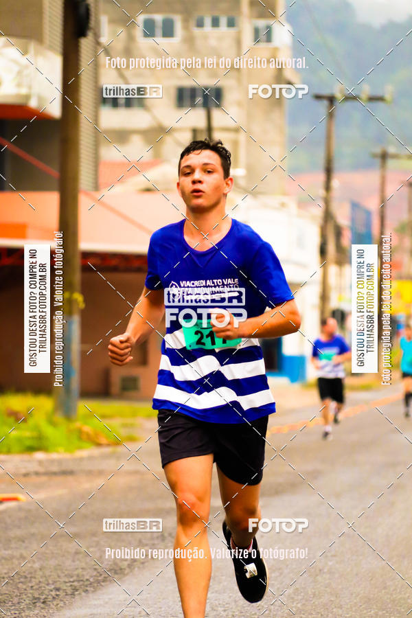 Buy your photos of the event2 Viacredi Alto Vale em Movimento on Fotop