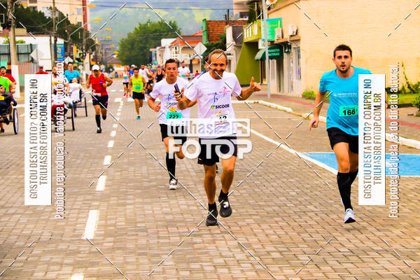 Buy your photos of the event2 Viacredi Alto Vale em Movimento on Fotop