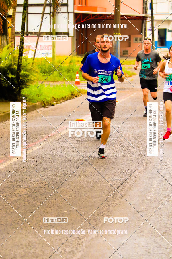 Buy your photos of the event2 Viacredi Alto Vale em Movimento on Fotop