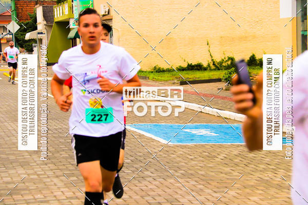 Buy your photos of the event2 Viacredi Alto Vale em Movimento on Fotop