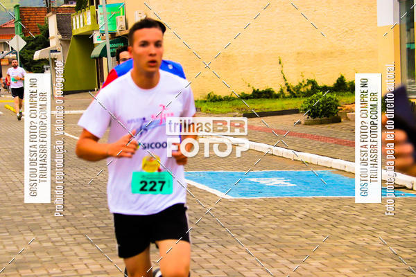 Buy your photos of the event2 Viacredi Alto Vale em Movimento on Fotop