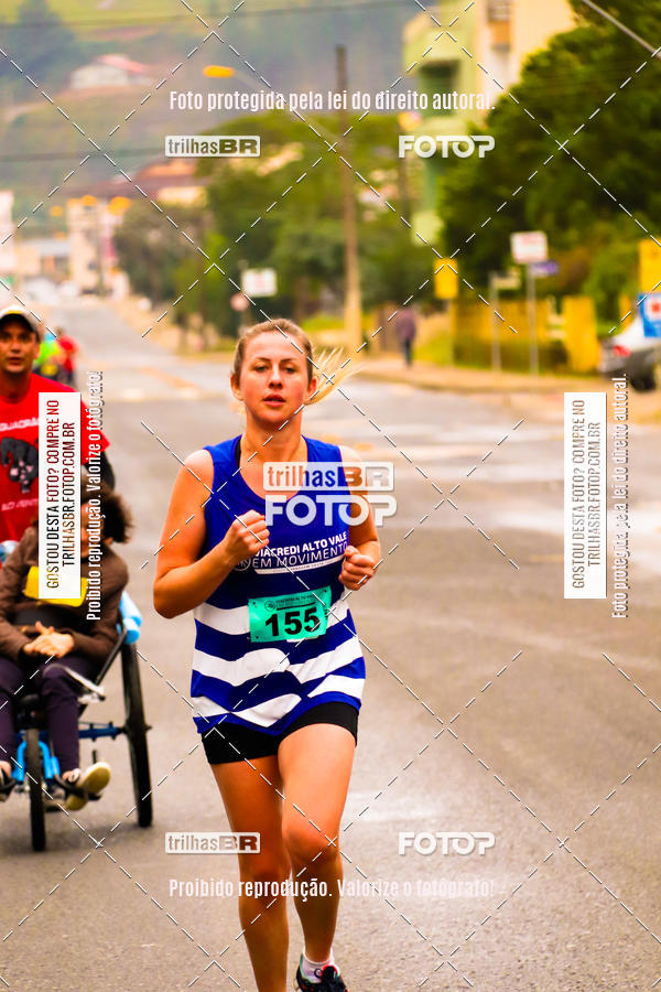 Buy your photos of the event2 Viacredi Alto Vale em Movimento on Fotop