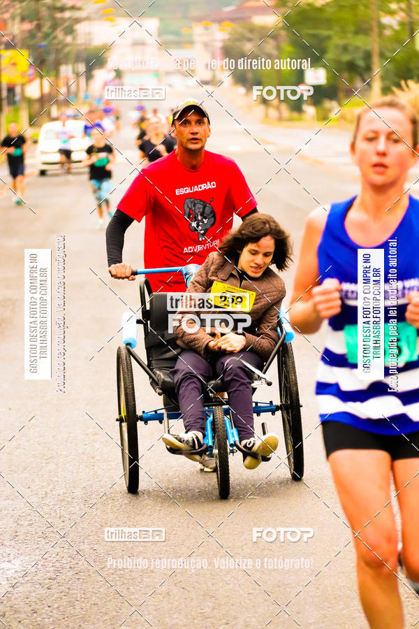 Buy your photos of the event2 Viacredi Alto Vale em Movimento on Fotop