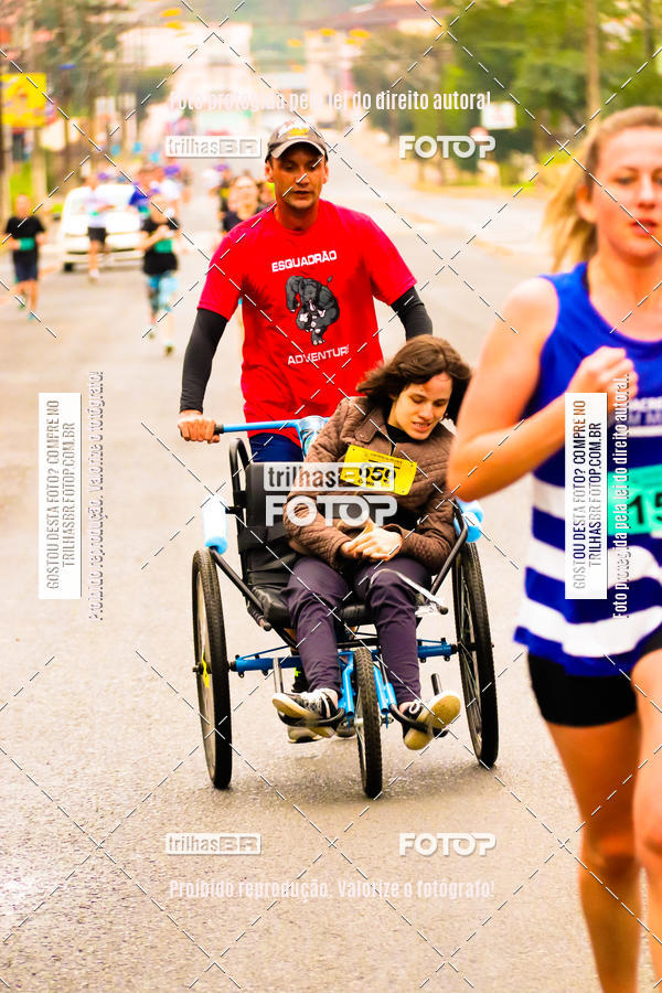 Buy your photos of the event2 Viacredi Alto Vale em Movimento on Fotop