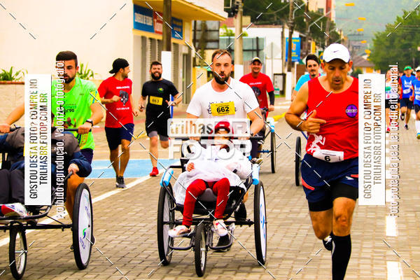 Buy your photos of the event2 Viacredi Alto Vale em Movimento on Fotop