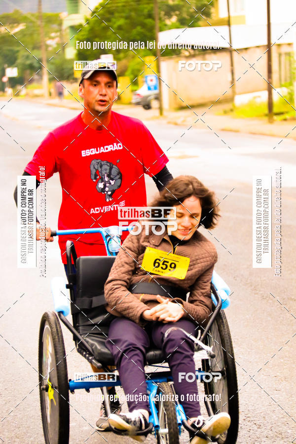 Buy your photos of the event2 Viacredi Alto Vale em Movimento on Fotop