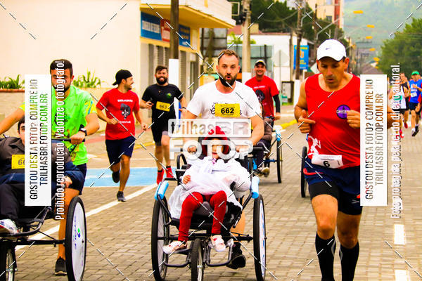 Buy your photos of the event2 Viacredi Alto Vale em Movimento on Fotop