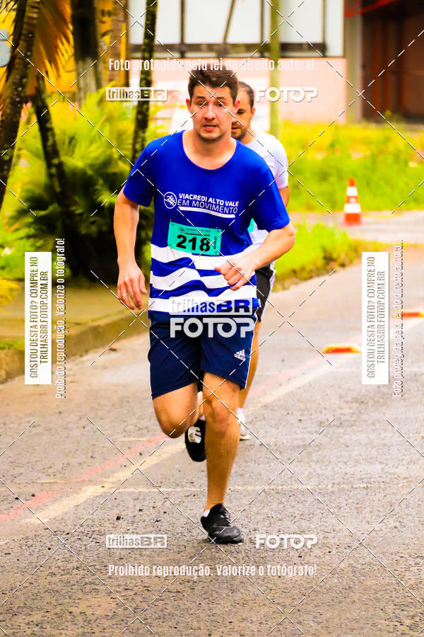 Buy your photos of the event2 Viacredi Alto Vale em Movimento on Fotop