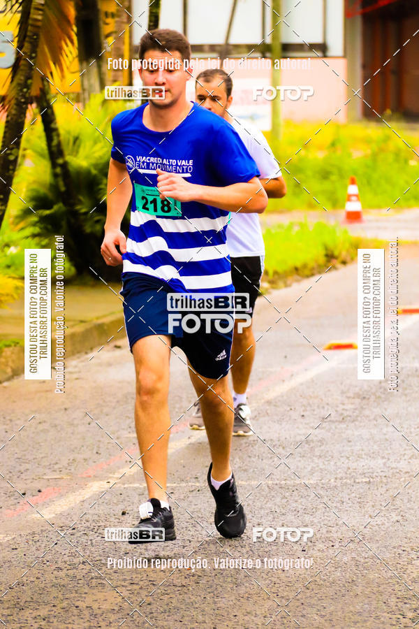 Buy your photos of the event2 Viacredi Alto Vale em Movimento on Fotop