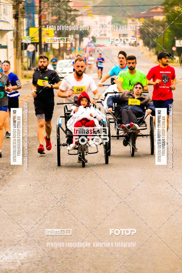 Buy your photos of the event2 Viacredi Alto Vale em Movimento on Fotop