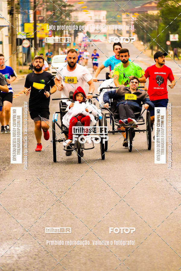 Buy your photos of the event2 Viacredi Alto Vale em Movimento on Fotop