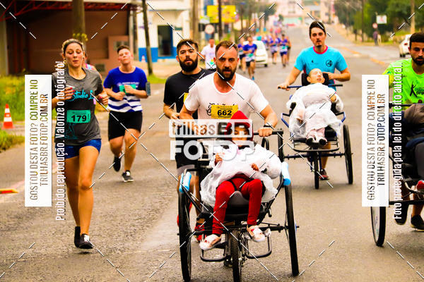 Buy your photos of the event2 Viacredi Alto Vale em Movimento on Fotop