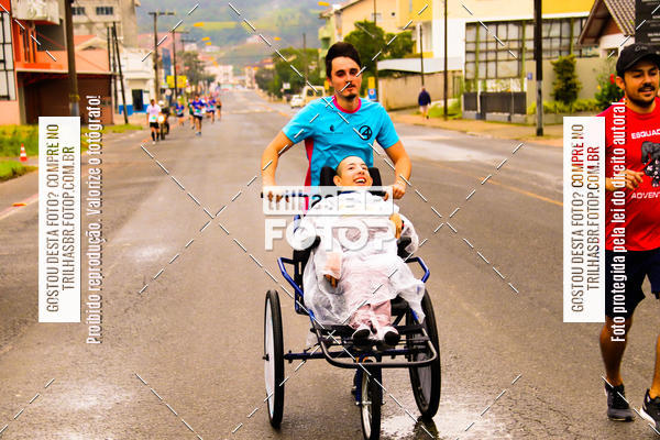 Buy your photos of the event2 Viacredi Alto Vale em Movimento on Fotop
