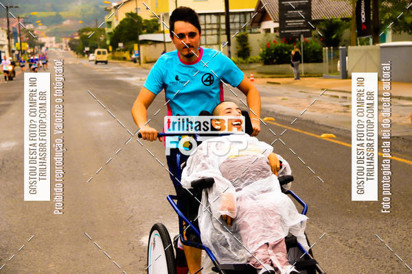 Buy your photos of the event2 Viacredi Alto Vale em Movimento on Fotop