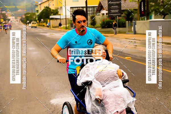 Buy your photos of the event2 Viacredi Alto Vale em Movimento on Fotop