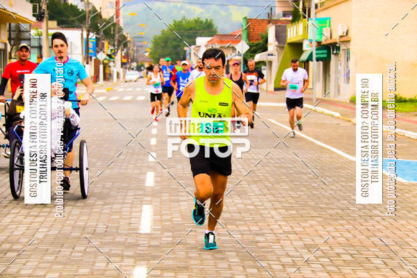 Buy your photos of the event2 Viacredi Alto Vale em Movimento on Fotop