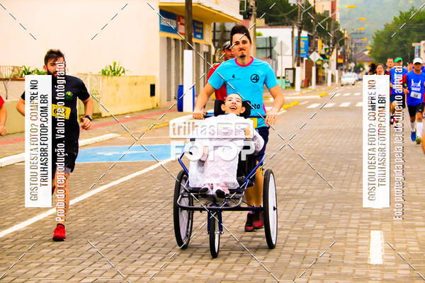 Buy your photos of the event2 Viacredi Alto Vale em Movimento on Fotop