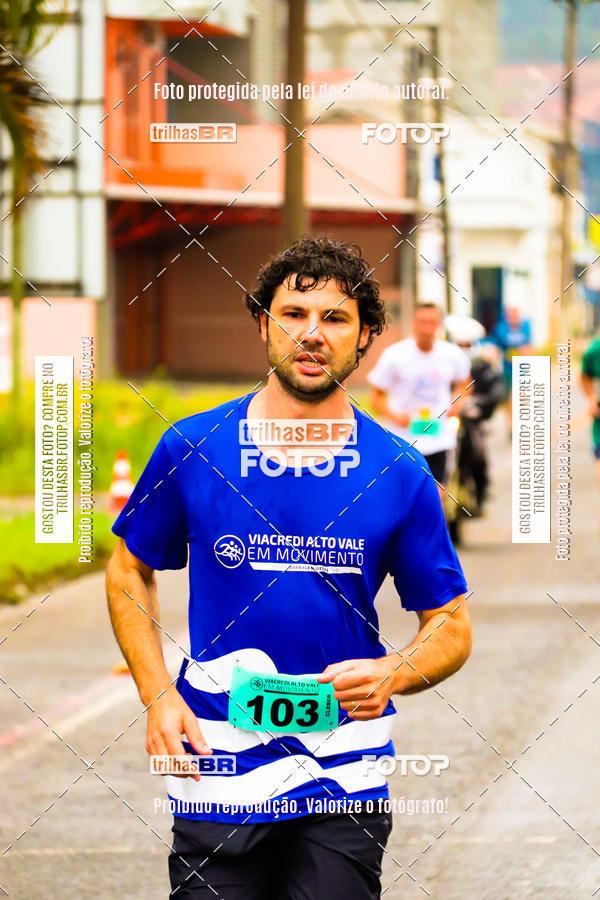 Buy your photos of the event2 Viacredi Alto Vale em Movimento on Fotop