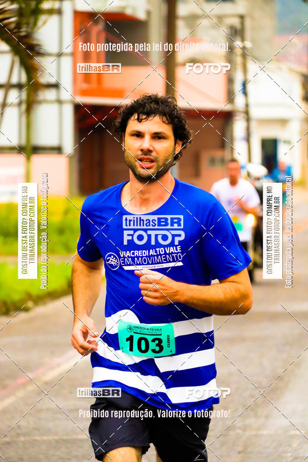 Buy your photos of the event2 Viacredi Alto Vale em Movimento on Fotop