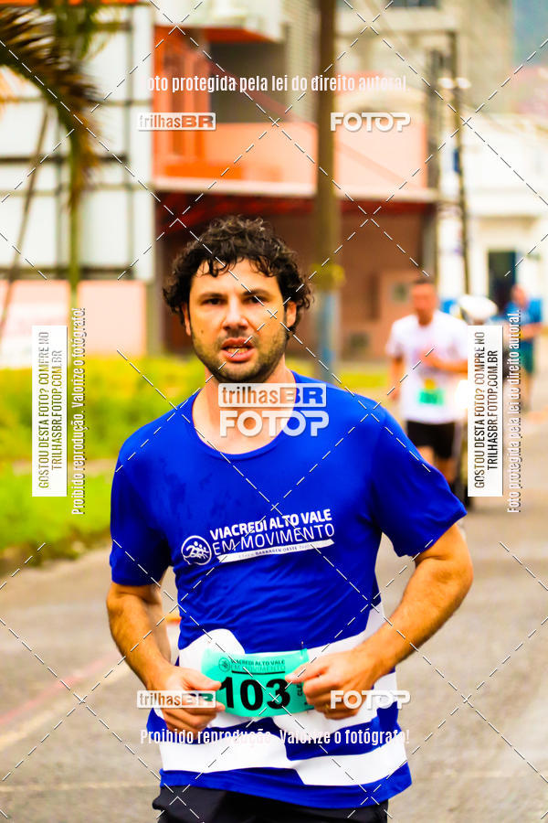 Buy your photos of the event2 Viacredi Alto Vale em Movimento on Fotop