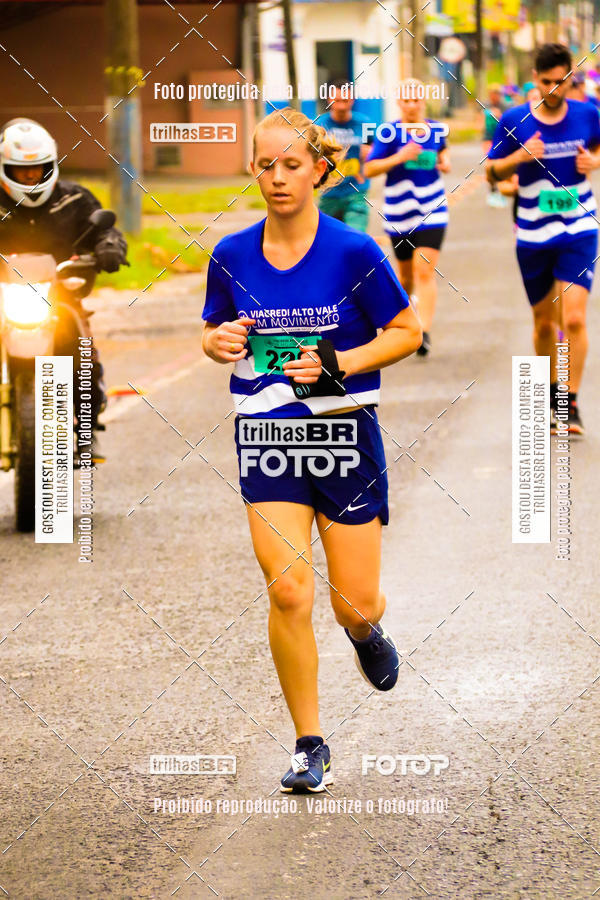 Buy your photos of the event2 Viacredi Alto Vale em Movimento on Fotop