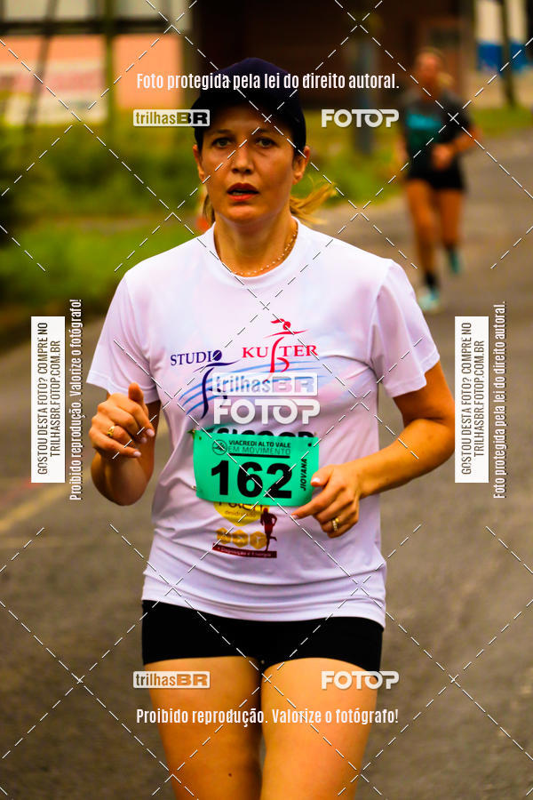 Buy your photos of the event2 Viacredi Alto Vale em Movimento on Fotop