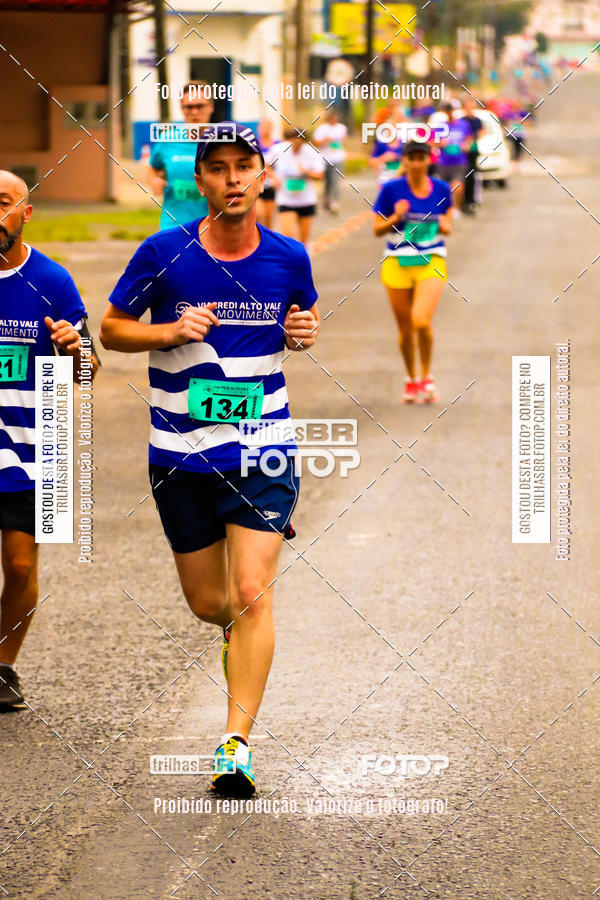 Buy your photos of the event2 Viacredi Alto Vale em Movimento on Fotop