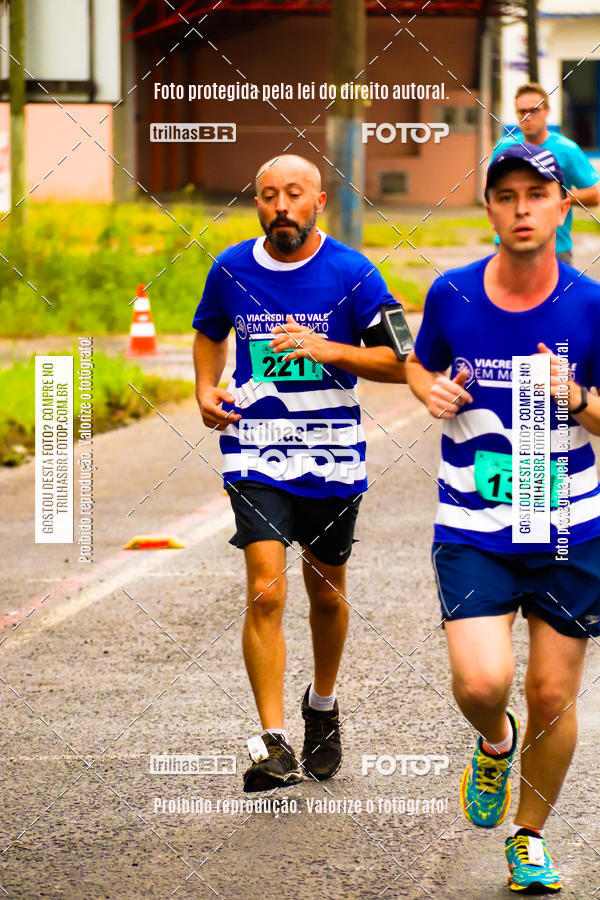 Buy your photos of the event2 Viacredi Alto Vale em Movimento on Fotop