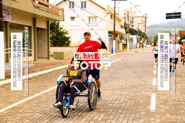 Buy your photos of the event2 Viacredi Alto Vale em Movimento on Fotop