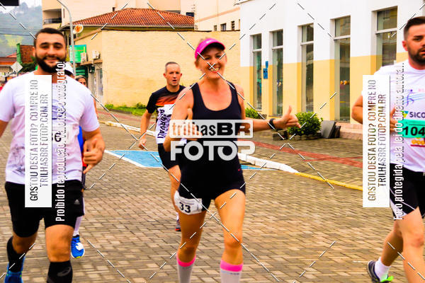 Buy your photos of the event2 Viacredi Alto Vale em Movimento on Fotop