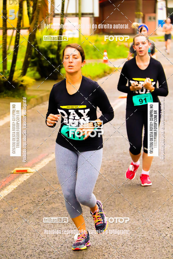 Buy your photos of the event2 Viacredi Alto Vale em Movimento on Fotop
