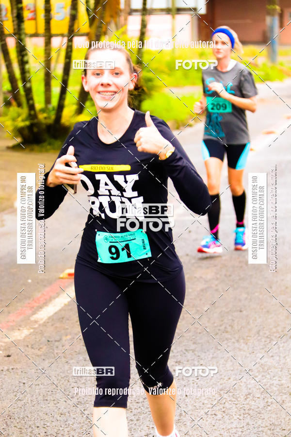 Buy your photos of the event2 Viacredi Alto Vale em Movimento on Fotop