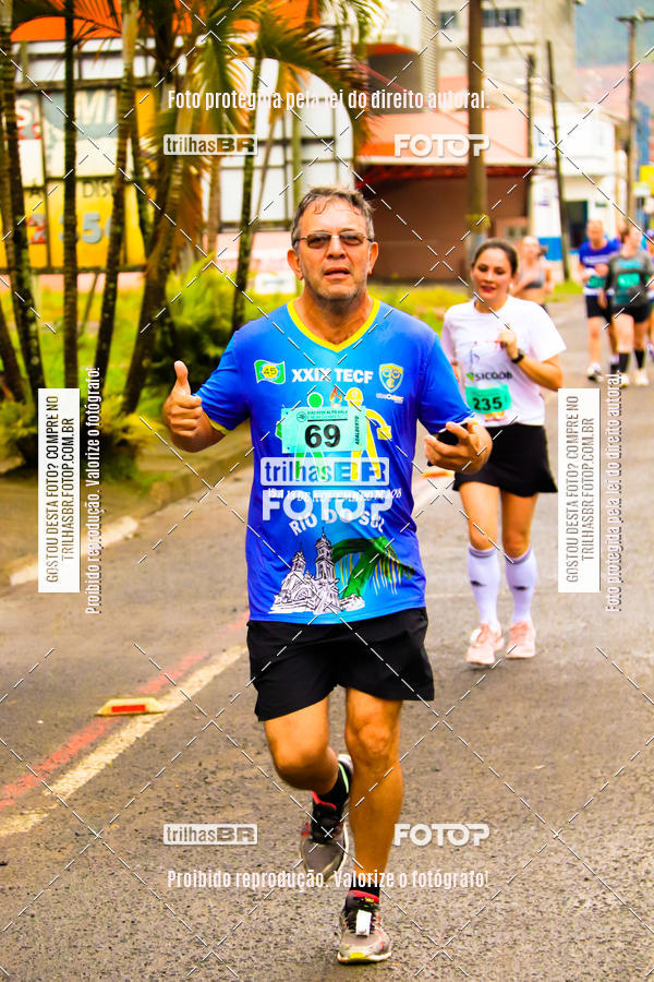Buy your photos of the event2 Viacredi Alto Vale em Movimento on Fotop