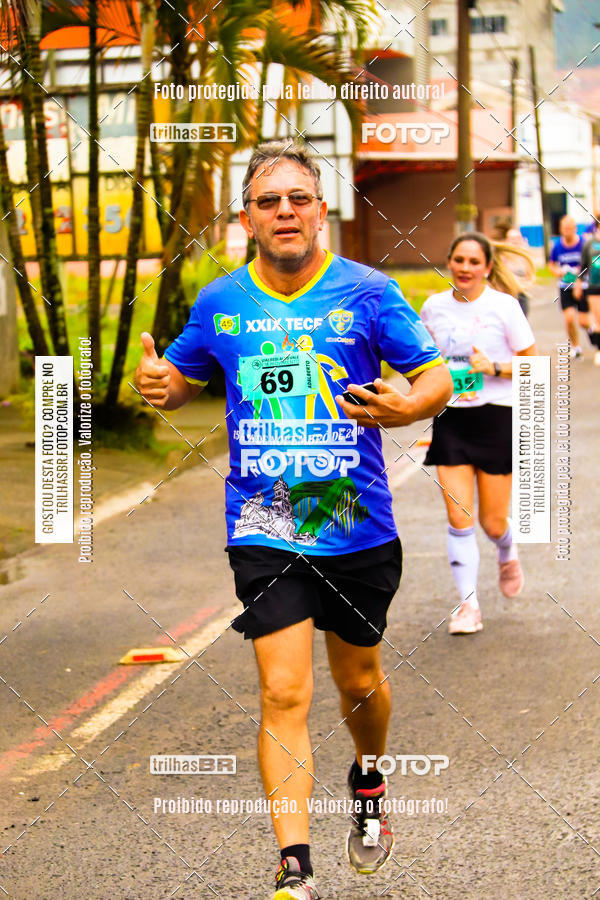 Buy your photos of the event2 Viacredi Alto Vale em Movimento on Fotop