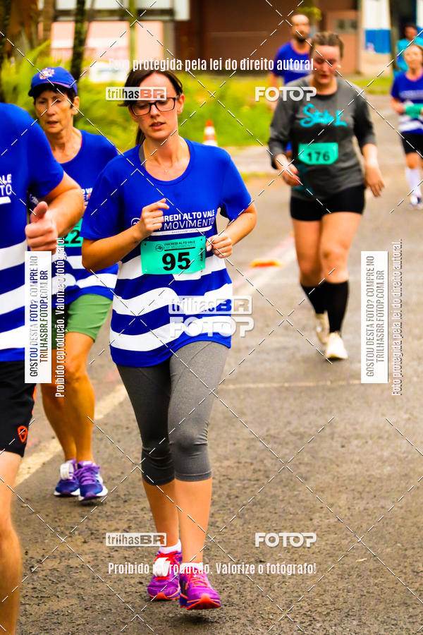 Buy your photos of the event2 Viacredi Alto Vale em Movimento on Fotop