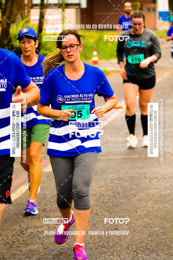 Buy your photos of the event2 Viacredi Alto Vale em Movimento on Fotop