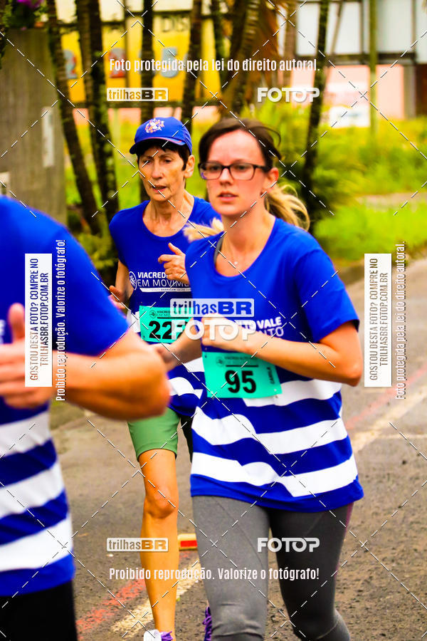 Buy your photos of the event2 Viacredi Alto Vale em Movimento on Fotop