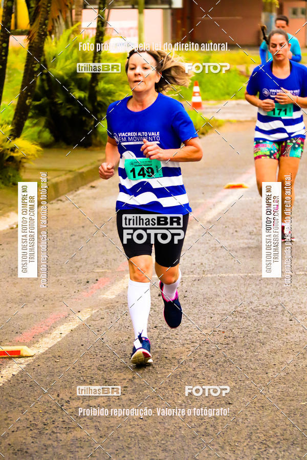 Buy your photos of the event2 Viacredi Alto Vale em Movimento on Fotop