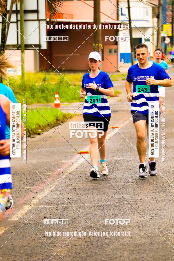 Buy your photos of the event2 Viacredi Alto Vale em Movimento on Fotop
