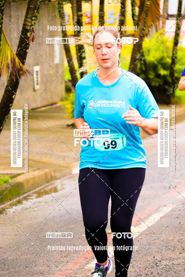 Buy your photos of the event2 Viacredi Alto Vale em Movimento on Fotop