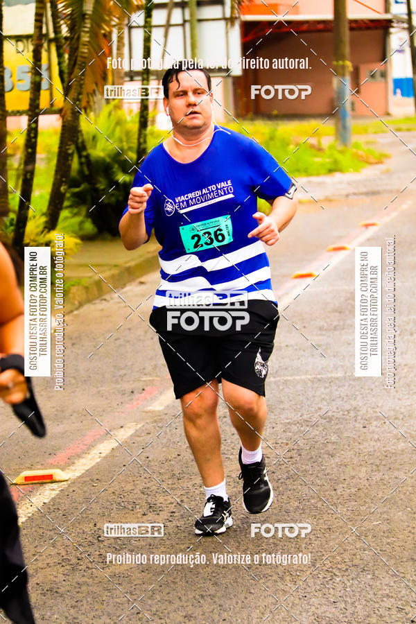 Buy your photos of the event2 Viacredi Alto Vale em Movimento on Fotop