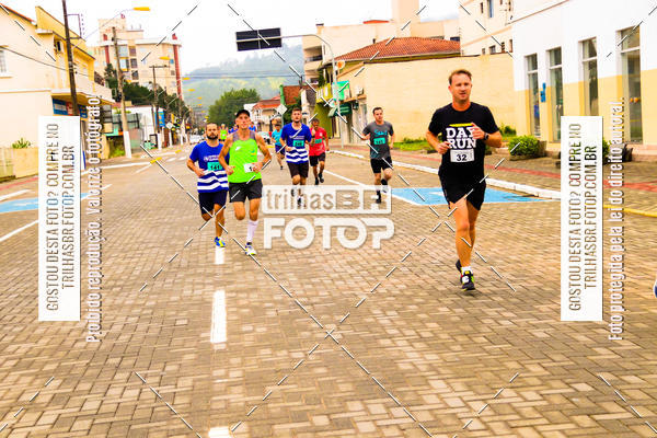 Buy your photos of the event2 Viacredi Alto Vale em Movimento on Fotop