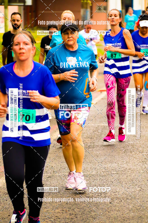 Buy your photos of the event2 Viacredi Alto Vale em Movimento on Fotop