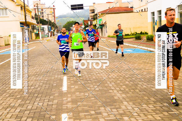 Buy your photos of the event2 Viacredi Alto Vale em Movimento on Fotop