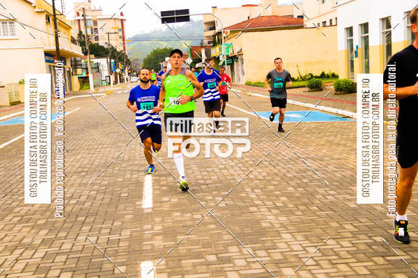 Buy your photos of the event2 Viacredi Alto Vale em Movimento on Fotop